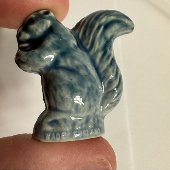 8 Wade Whimsies England Ceramic Animal figurines. - Picture 9 of 14